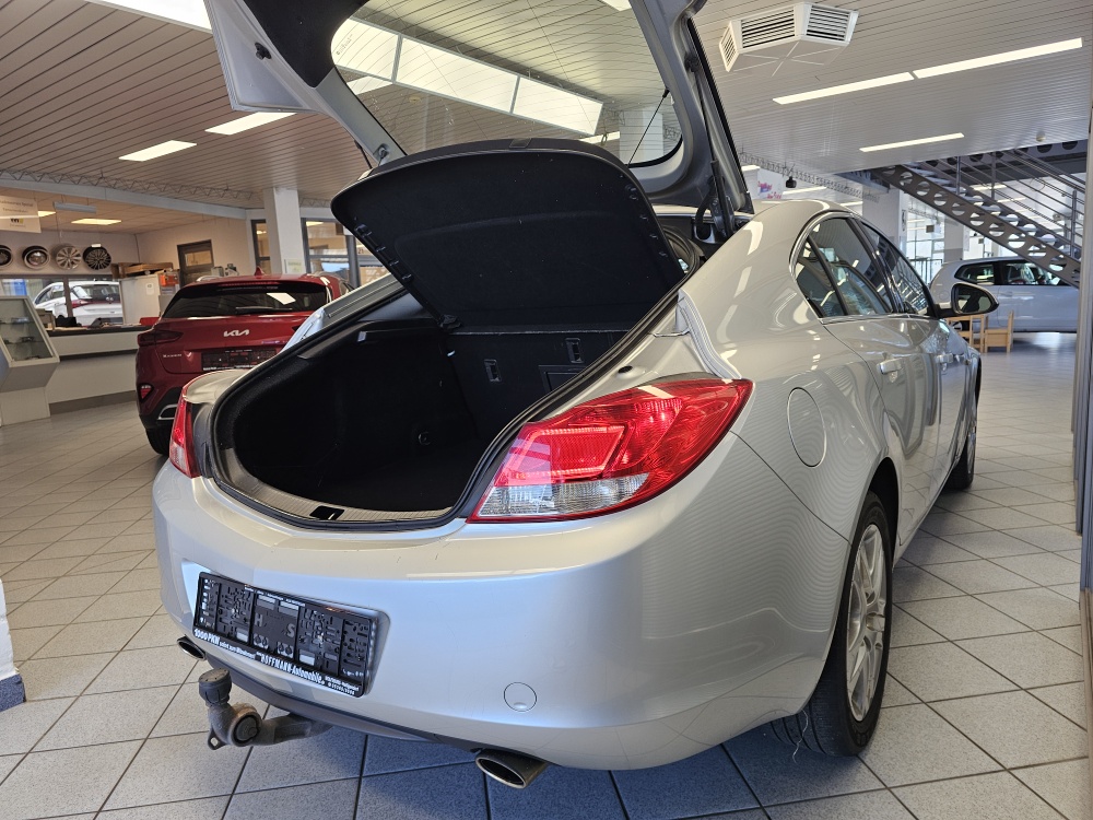 Opel Insignia bei Hoffmann Automobile in Wolfsburg kaufen und sofort mitnehmen - Bild 2