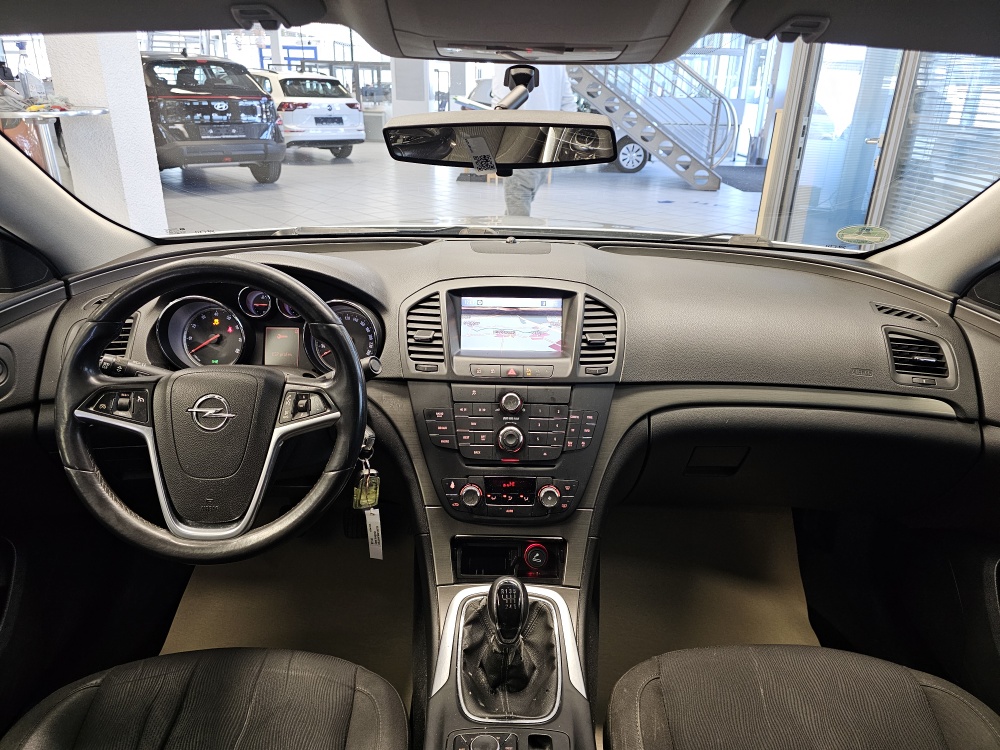 Opel Insignia bei Hoffmann Automobile in Wolfsburg kaufen und sofort mitnehmen - Bild 6