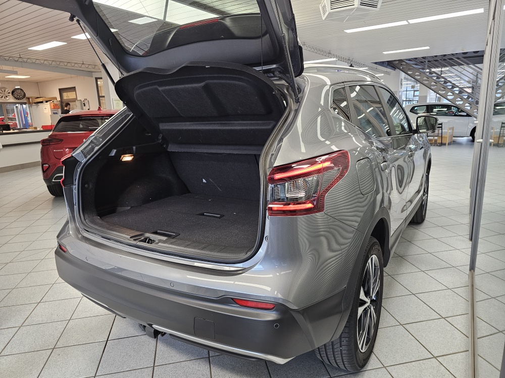 Nissan Qashqai bei Hoffmann Automobile in Wolfsburg kaufen und sofort mitnehmen - Bild 2