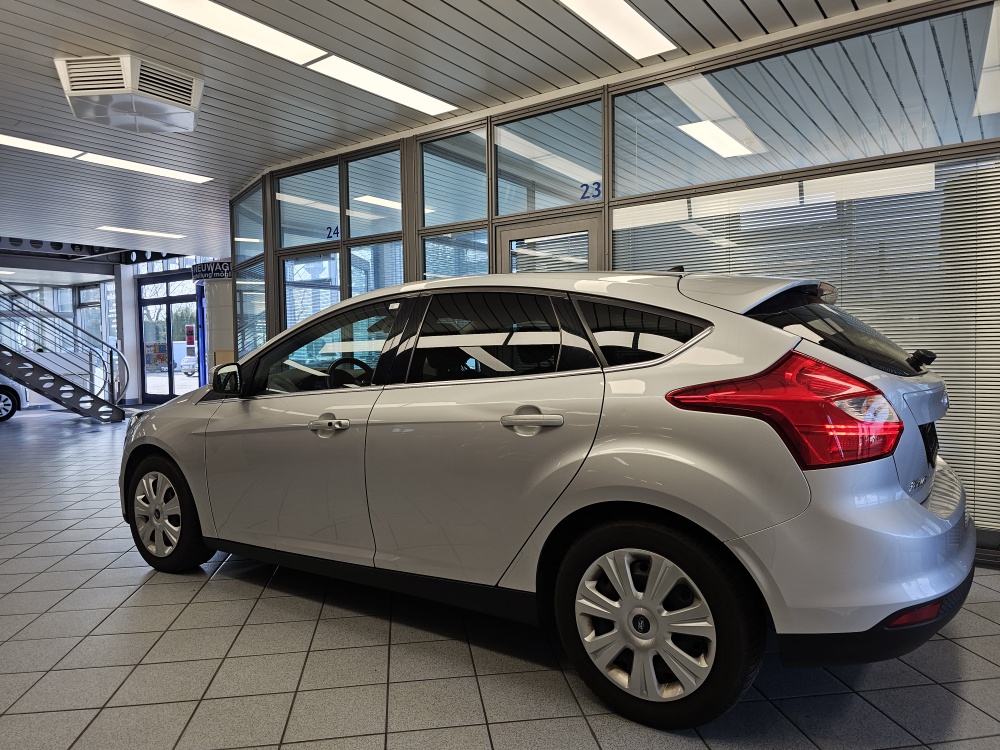 Ford Focus bei Hoffmann Automobile in Wolfsburg kaufen und sofort mitnehmen - Bild 20