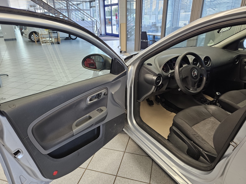 Seat Ibiza bei Hoffmann Automobile in Wolfsburg kaufen und sofort mitnehmen - Bild 13