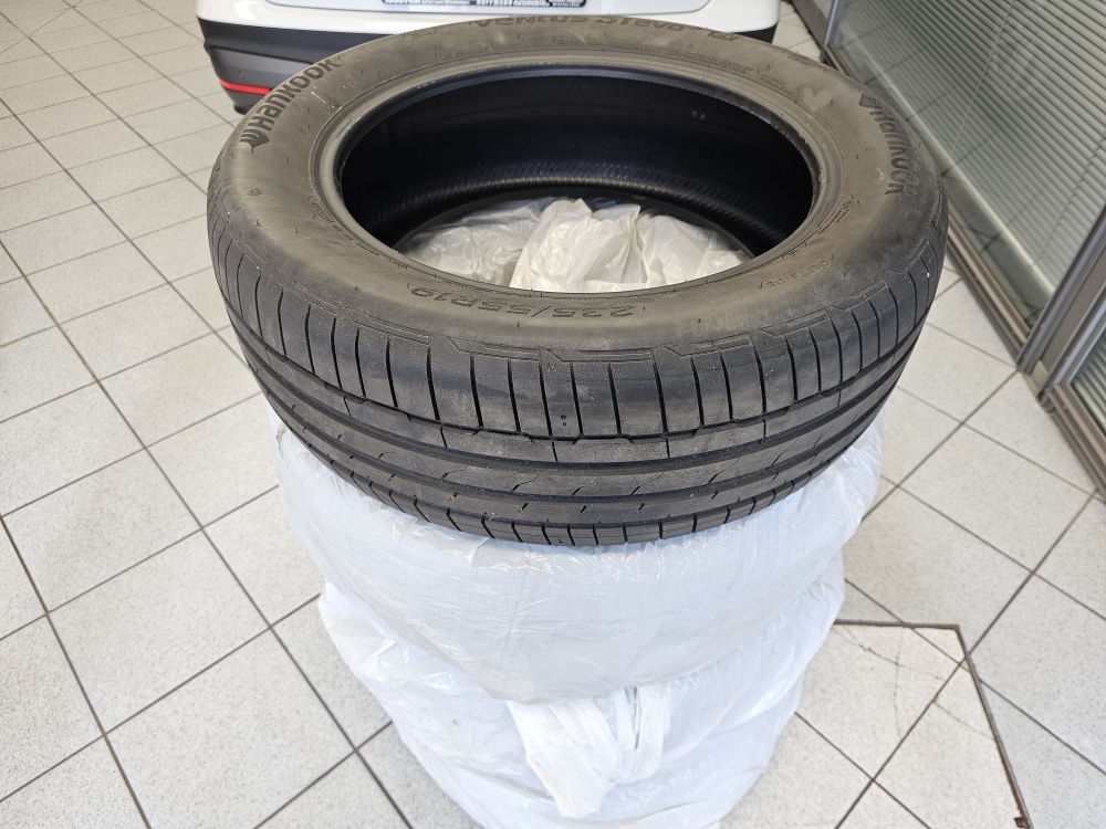 Skoda Enyaq bei Hoffmann Automobile in Wolfsburg kaufen und sofort mitnehmen - Bild 5