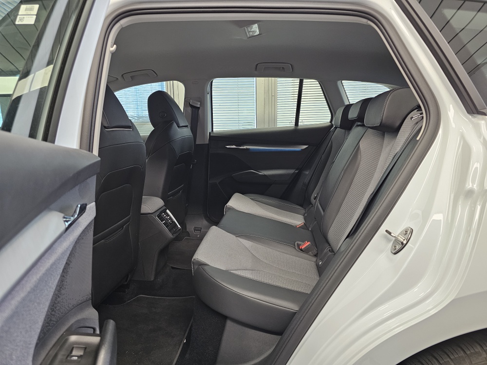 Skoda Enyaq bei Hoffmann Automobile in Wolfsburg kaufen und sofort mitnehmen - Bild 7