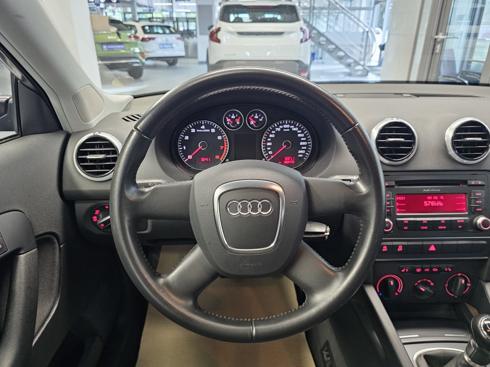 Audi A3 Sportback bei Hoffmann Automobile in Wolfsburg kaufen und sofort mitnehmen - Bild 12