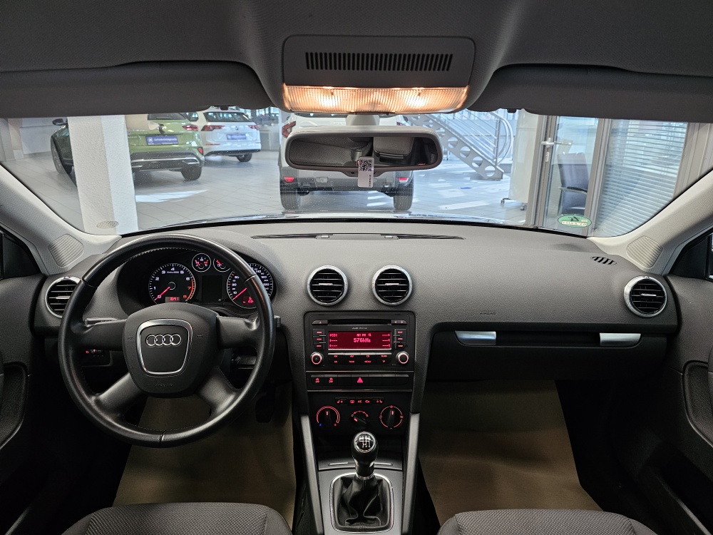 Audi A3 Sportback bei Hoffmann Automobile in Wolfsburg kaufen und sofort mitnehmen - Bild 8