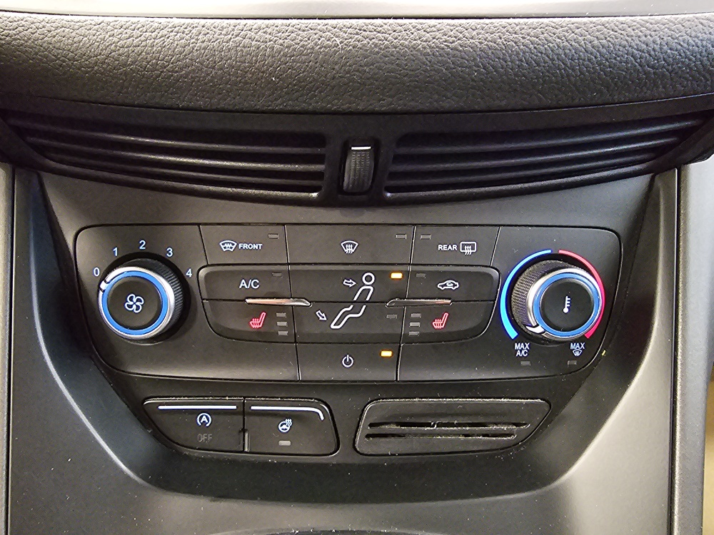 Ford C-Max bei Hoffmann Automobile in Wolfsburg kaufen und sofort mitnehmen - Bild 10