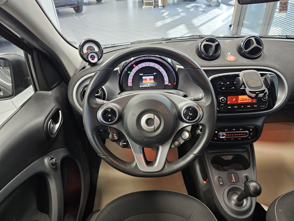 Smart forfour bei Hoffmann Automobile in Wolfsburg kaufen und sofort mitnehmen - Bild 15