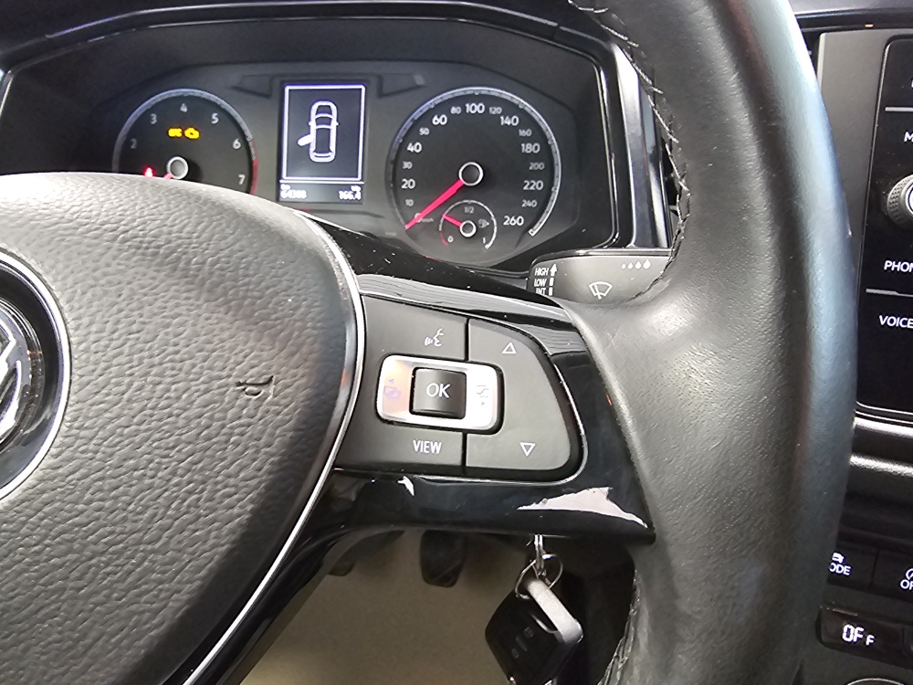 VW T-Roc bei Hoffmann Automobile in Wolfsburg kaufen und sofort mitnehmen - Bild 18