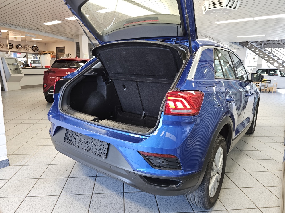 VW T-Roc bei Hoffmann Automobile in Wolfsburg kaufen und sofort mitnehmen - Bild 2