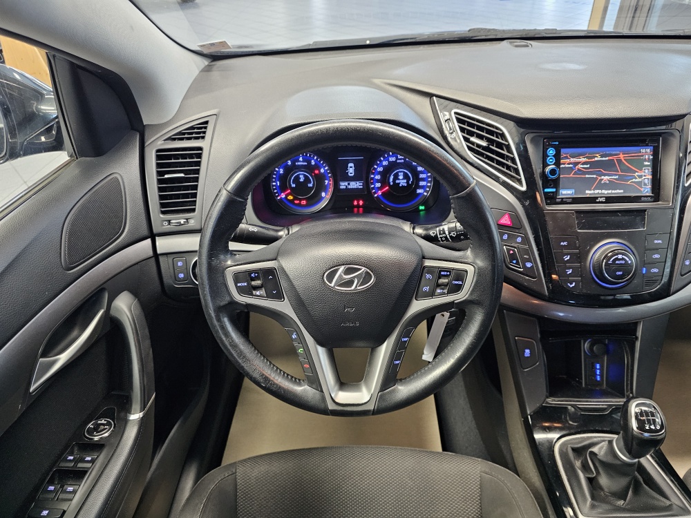 Hyundai i40 Kombi bei Hoffmann Automobile in Wolfsburg kaufen und sofort mitnehmen - Bild 16