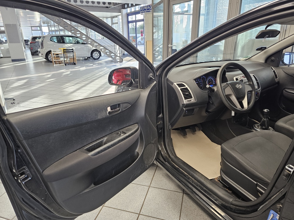 Hyundai i20 bei Hoffmann Automobile in Wolfsburg kaufen und sofort mitnehmen - Bild 15