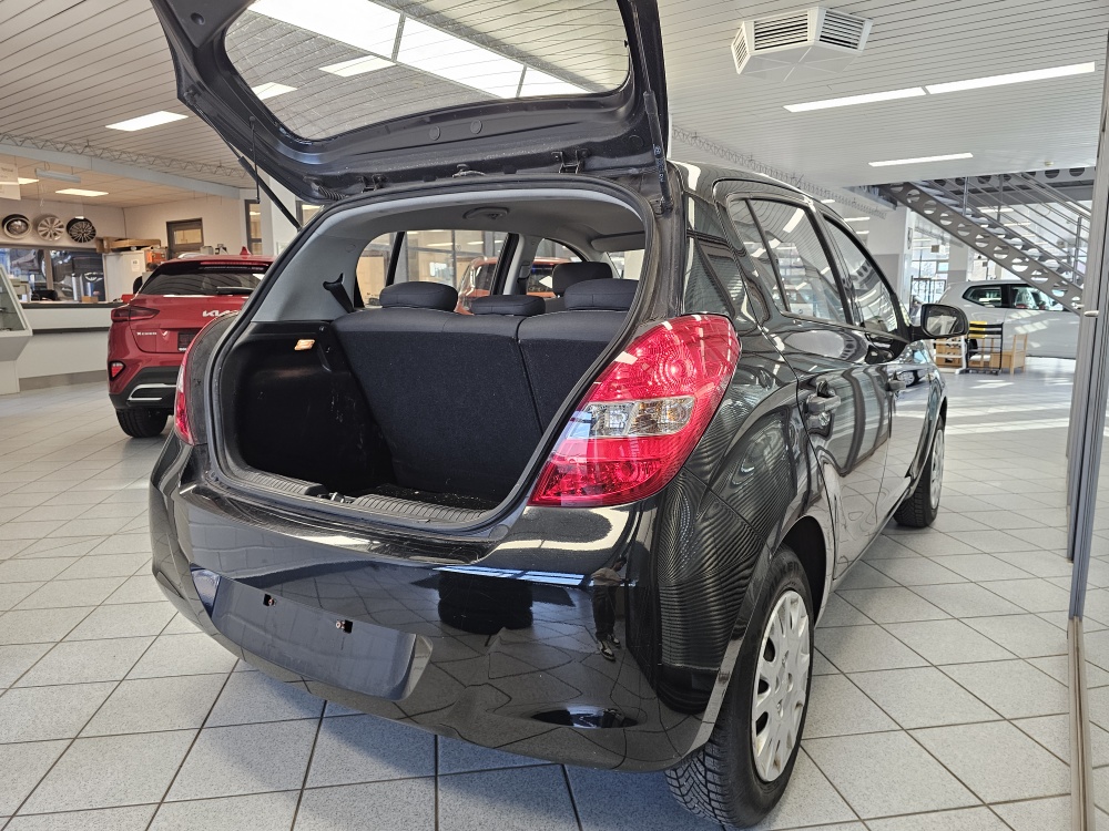 Hyundai i20 bei Hoffmann Automobile in Wolfsburg kaufen und sofort mitnehmen - Bild 2