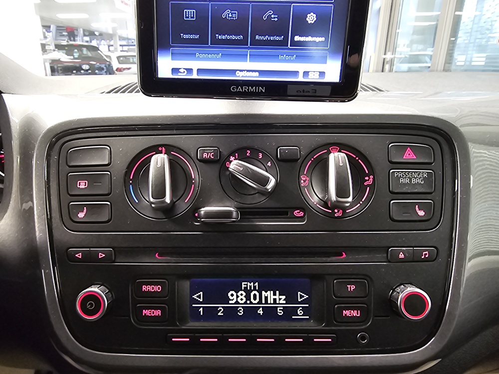 Seat Mii bei Hoffmann Automobile in Wolfsburg kaufen und sofort mitnehmen - Bild 9