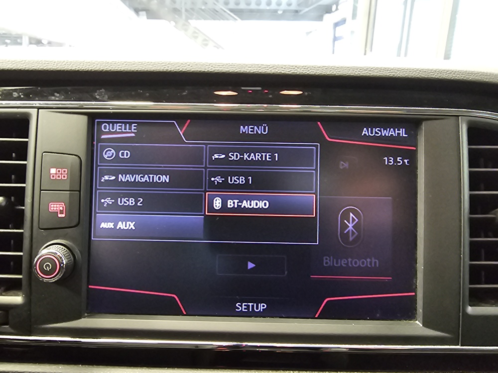 Seat Leon Sportstourer ST bei Hoffmann Automobile in Wolfsburg kaufen und sofort mitnehmen - Bild 11