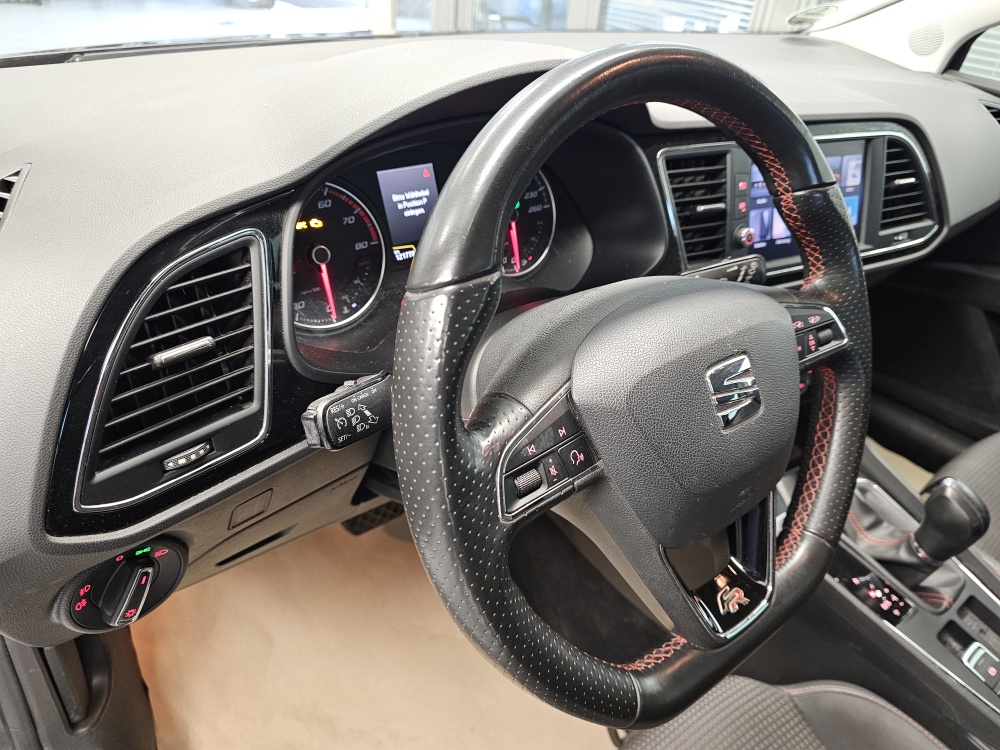 Seat Leon Sportstourer  ST bei Hoffmann Automobile in Wolfsburg kaufen und sofort mitnehmen - Bild 22