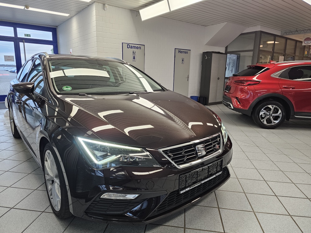 Seat Leon Sportstourer  ST bei Hoffmann Automobile in Wolfsburg kaufen und sofort mitnehmen - Bild 29