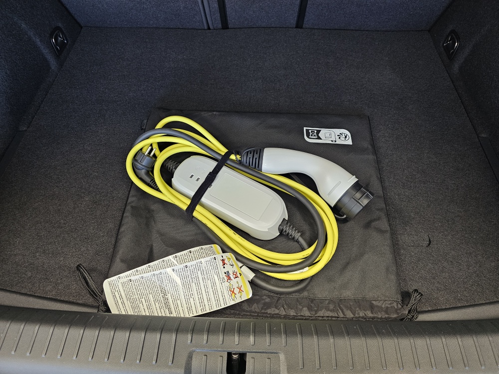 Cupra Formentor bei Hoffmann Automobile in Wolfsburg kaufen und sofort mitnehmen - Bild 3