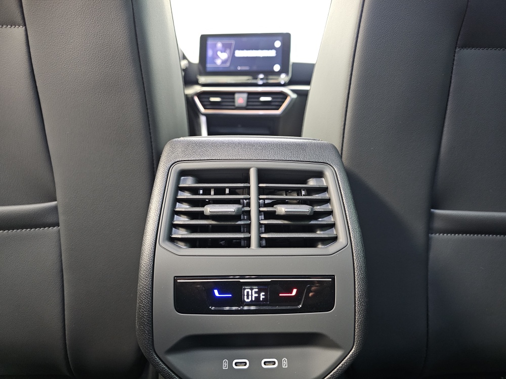 Cupra Formentor bei Hoffmann Automobile in Wolfsburg kaufen und sofort mitnehmen - Bild 6