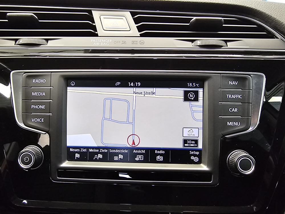 VW Touran bei Hoffmann Automobile in Wolfsburg kaufen und sofort mitnehmen - Bild 15