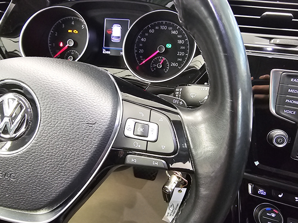 VW Touran bei Hoffmann Automobile in Wolfsburg kaufen und sofort mitnehmen - Bild 19