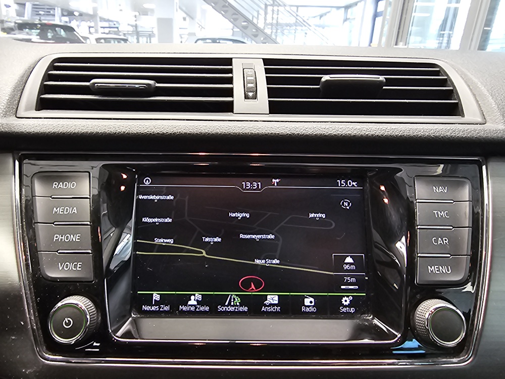 Skoda Fabia bei Hoffmann Automobile in Wolfsburg kaufen und sofort mitnehmen - Bild 12