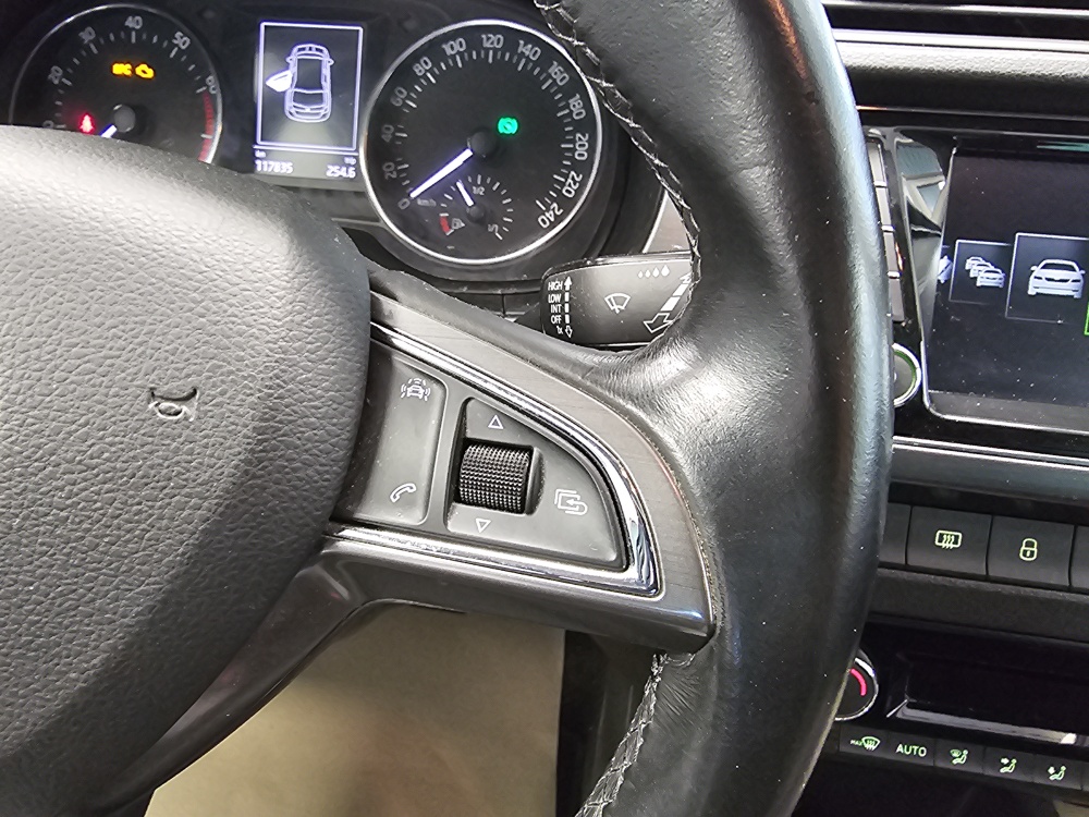 Skoda Fabia bei Hoffmann Automobile in Wolfsburg kaufen und sofort mitnehmen - Bild 15