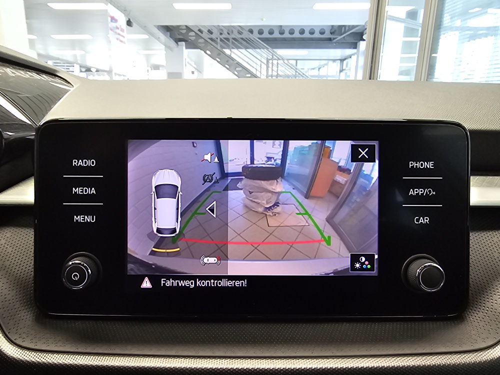 Skoda Fabia bei Hoffmann Automobile in Wolfsburg kaufen und sofort mitnehmen - Bild 15