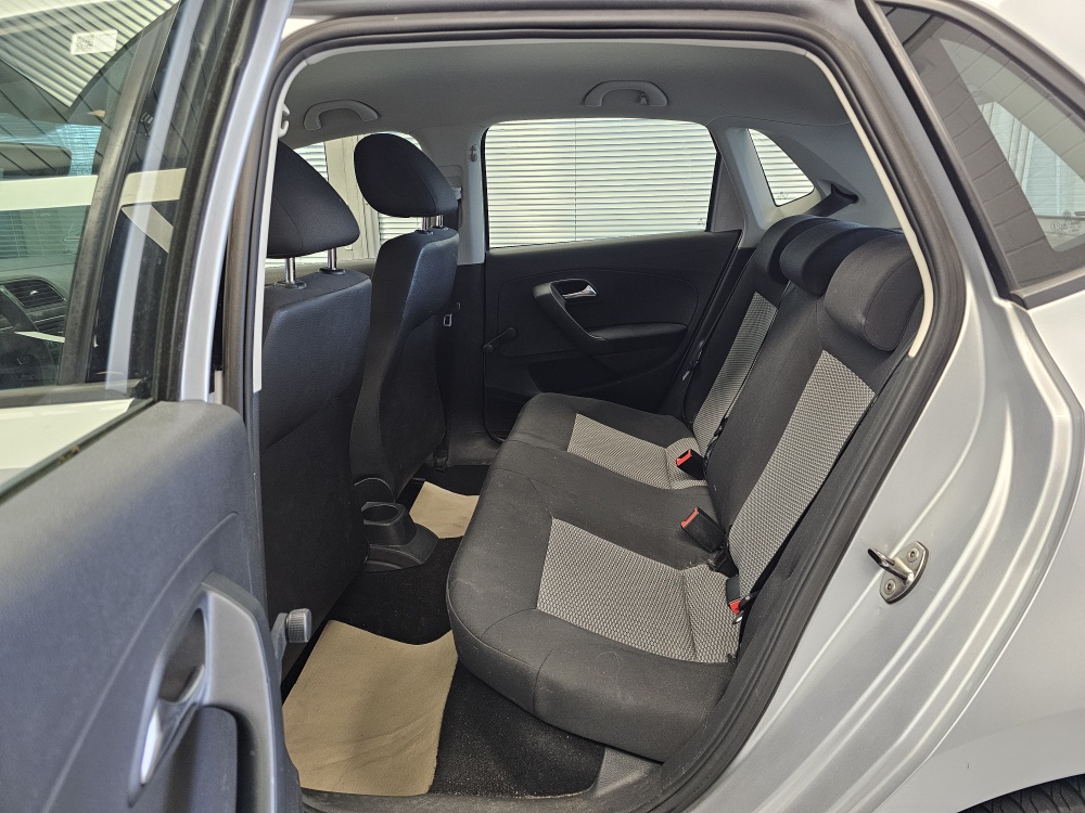 VW Polo bei Hoffmann Automobile in Wolfsburg kaufen und sofort mitnehmen - Bild 4