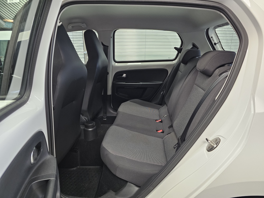 VW up! bei Hoffmann Automobile in Wolfsburg kaufen und sofort mitnehmen - Bild 4
