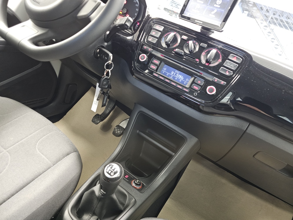 VW up! bei Hoffmann Automobile in Wolfsburg kaufen und sofort mitnehmen - Bild 6