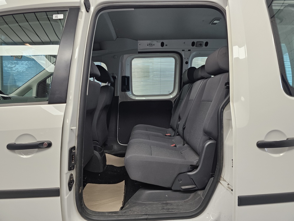 VW Caddy bei Hoffmann Automobile in Wolfsburg kaufen und sofort mitnehmen - Bild 8