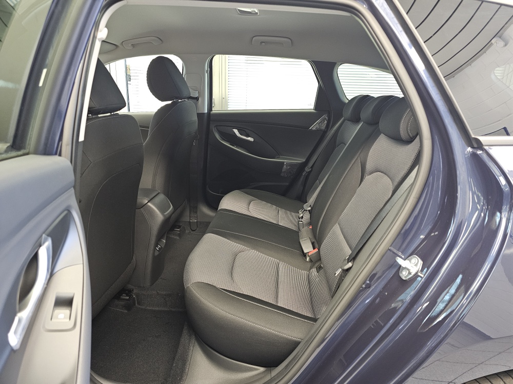 Hyundai i30 Kombi bei Hoffmann Automobile in Wolfsburg kaufen und sofort mitnehmen - Bild 4