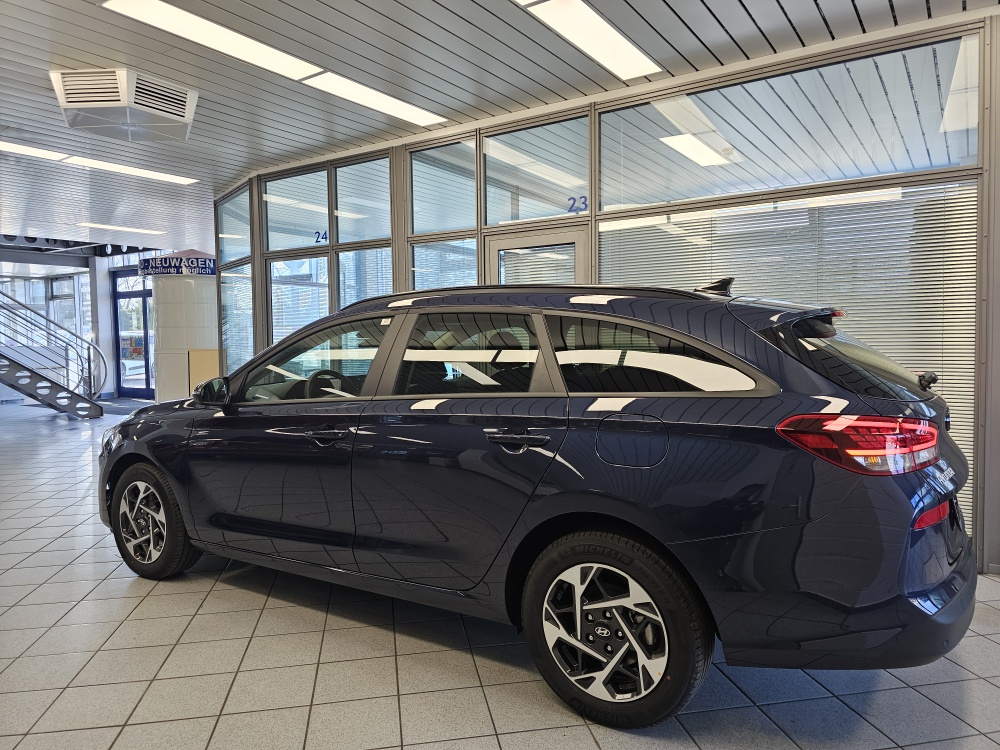 Hyundai i30 Kombi bei Hoffmann Automobile in Wolfsburg kaufen und sofort mitnehmen - Bild 25