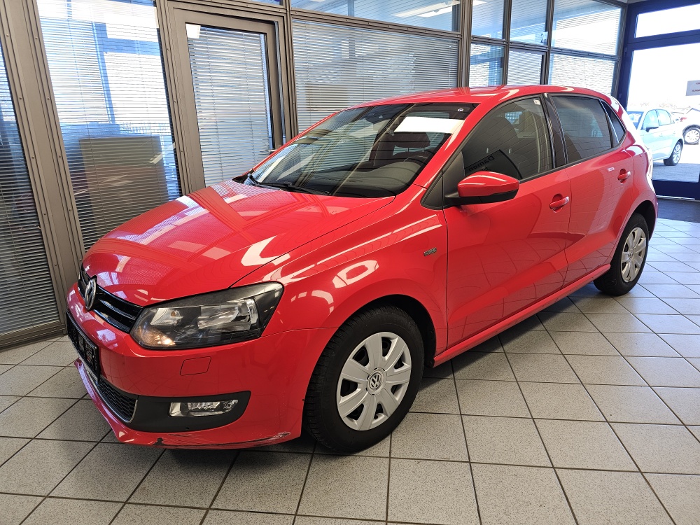 VW Polo  für nur 2.600,- € bei Hoffmann Automobile in Wolfsburg kaufen und sofort mitnehmen