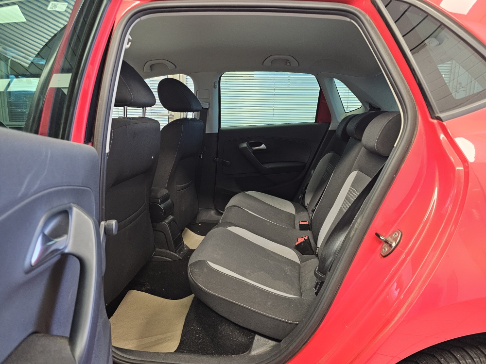 VW Polo bei Hoffmann Automobile in Wolfsburg kaufen und sofort mitnehmen - Bild 6