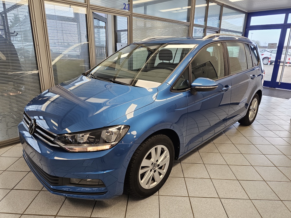 VW Touran Comfortline für nur 24.900,- € bei Hoffmann Automobile in Wolfsburg kaufen und sofort mitnehmen