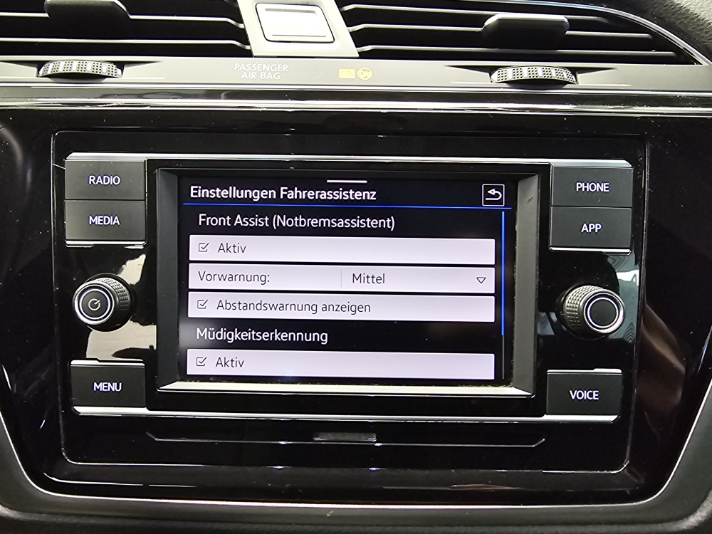 VW Touran bei Hoffmann Automobile in Wolfsburg kaufen und sofort mitnehmen - Bild 12