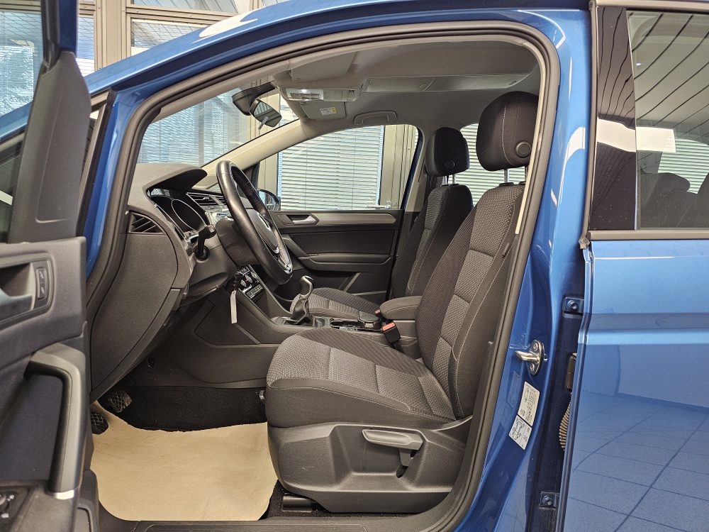 VW Touran bei Hoffmann Automobile in Wolfsburg kaufen und sofort mitnehmen - Bild 20
