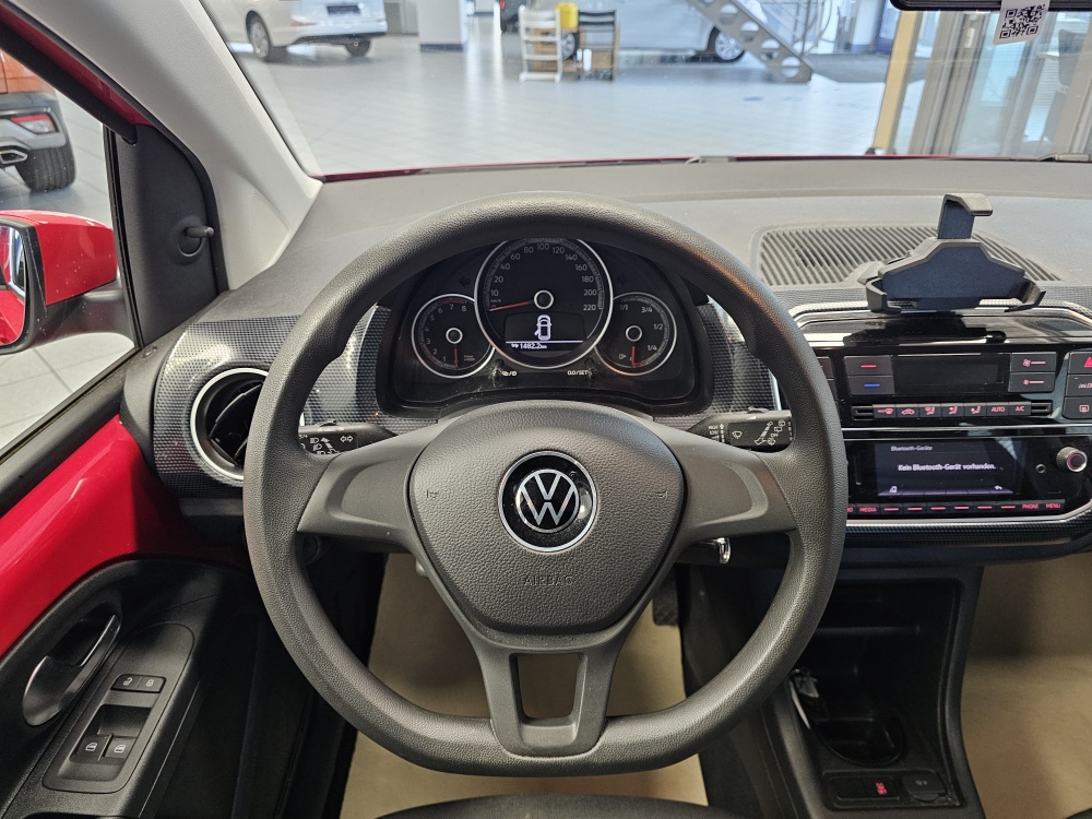 VW up! bei Hoffmann Automobile in Wolfsburg kaufen und sofort mitnehmen - Bild 12