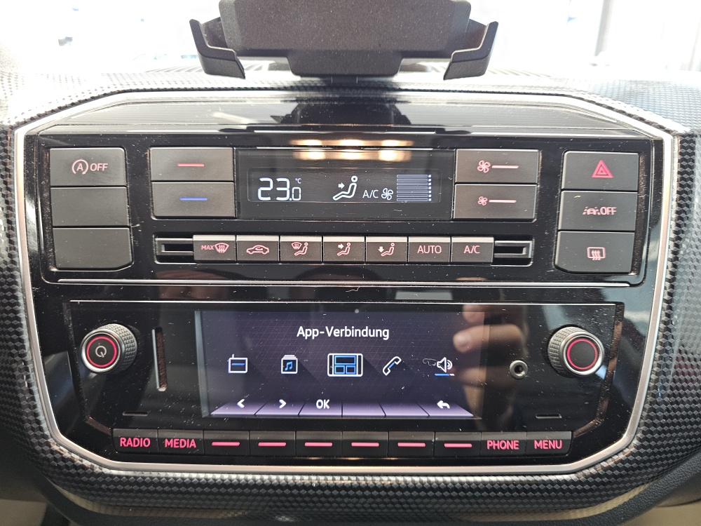 VW up! bei Hoffmann Automobile in Wolfsburg kaufen und sofort mitnehmen - Bild 8