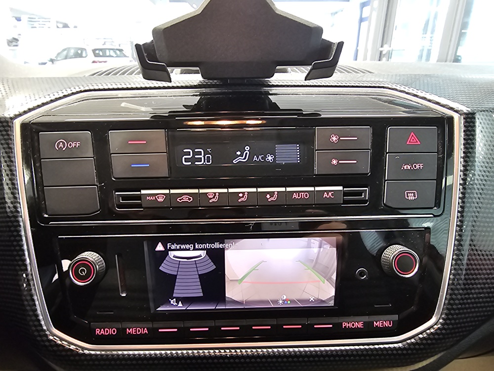 VW up! bei Hoffmann Automobile in Wolfsburg kaufen und sofort mitnehmen - Bild 9