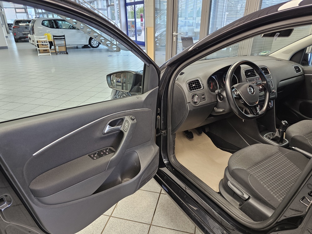 VW Polo bei Hoffmann Automobile in Wolfsburg kaufen und sofort mitnehmen - Bild 17