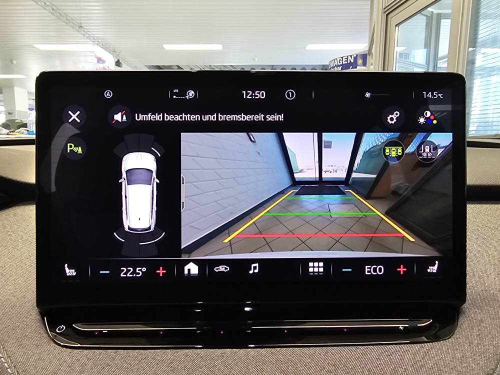 Skoda Enyaq bei Hoffmann Automobile in Wolfsburg kaufen und sofort mitnehmen - Bild 18