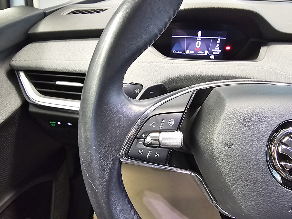 Skoda Enyaq bei Hoffmann Automobile in Wolfsburg kaufen und sofort mitnehmen - Bild 21