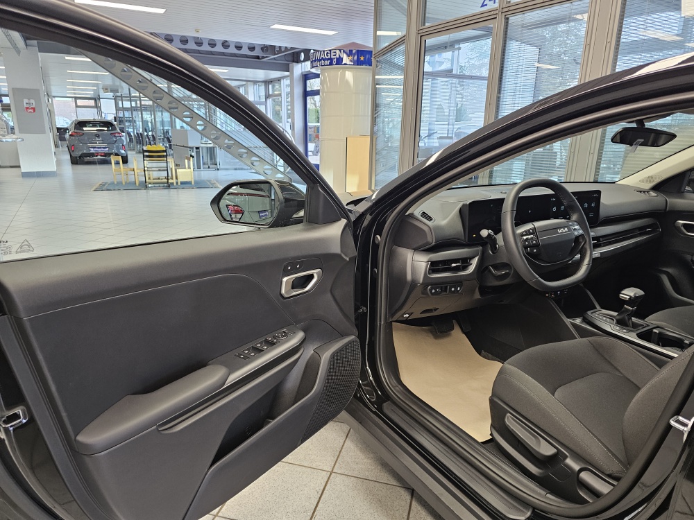 Kia K4 bei Hoffmann Automobile in Wolfsburg kaufen und sofort mitnehmen - Bild 25