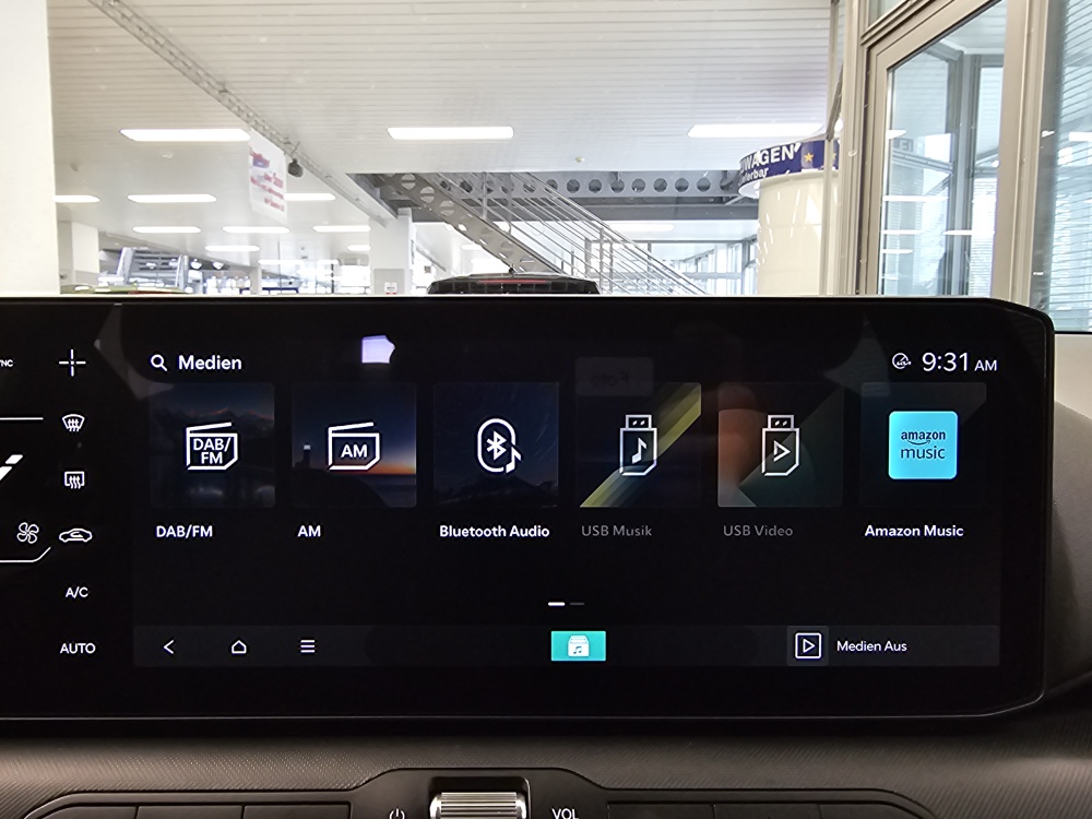 Kia K4 bei Hoffmann Automobile in Wolfsburg kaufen und sofort mitnehmen - Bild 16