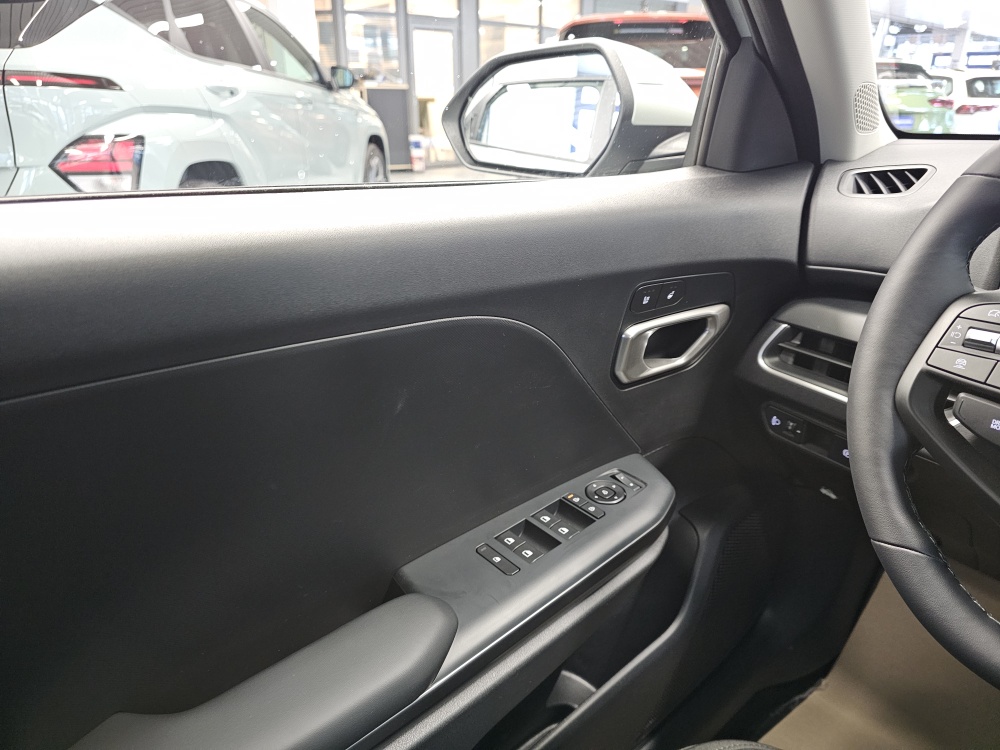 Kia K4 bei Hoffmann Automobile in Wolfsburg kaufen und sofort mitnehmen - Bild 21