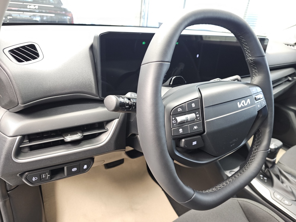 Kia K4 bei Hoffmann Automobile in Wolfsburg kaufen und sofort mitnehmen - Bild 23