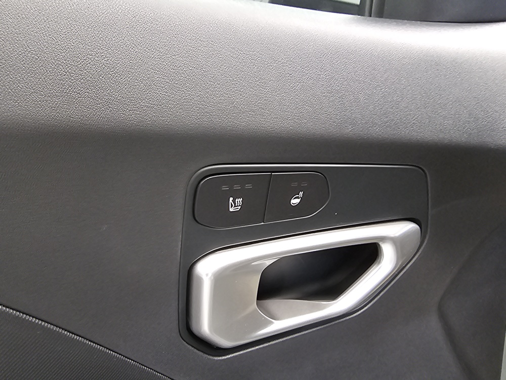 Kia K4 bei Hoffmann Automobile in Wolfsburg kaufen und sofort mitnehmen - Bild 24