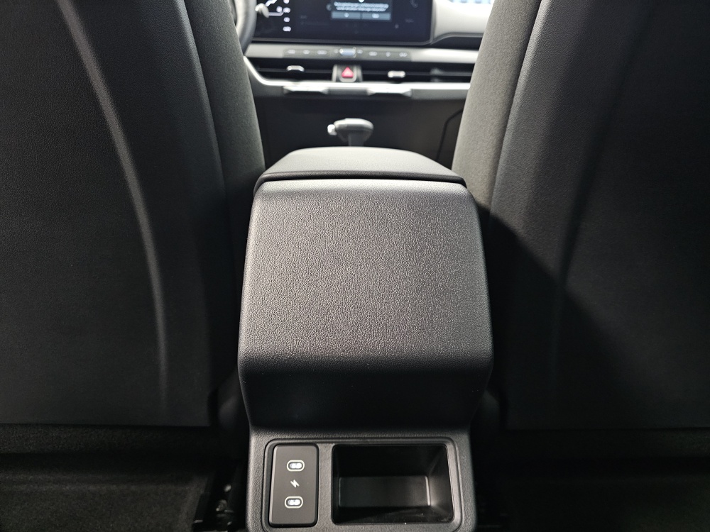 Kia K4 bei Hoffmann Automobile in Wolfsburg kaufen und sofort mitnehmen - Bild 5